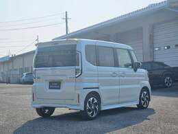 【FLAIR WAGON】広い室内空間、豊富な収納力、そしてマツダの安全技術や走行性能を兼ね備えた軽ハイトワゴンです。