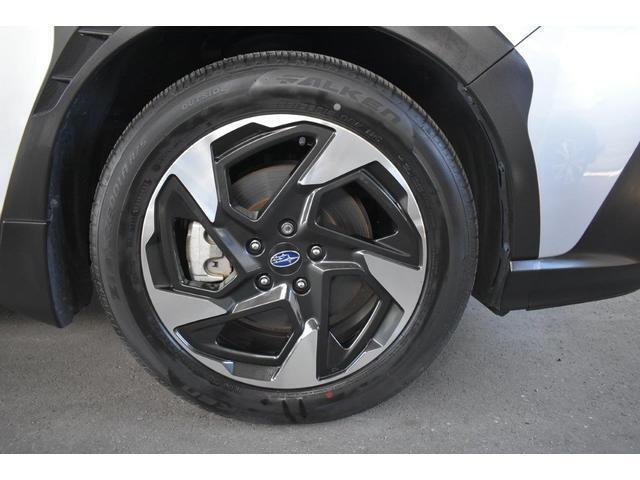 純正18インチアルミホイール付タイヤサイズは225/55R18