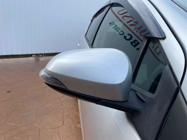 当社はメーカー指定ディーラーです。DAIHATSU：ダイハツ正規スーパーピットディーラー　SUZUKI：スズキ正規副代理店
