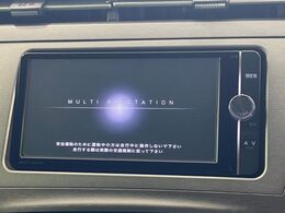 【純正ナビ】人気の純正ナビを装備しております。ナビの使いやすさはもちろん、オーディオ機能も充実！キャンプや旅行はもちろん、通勤や買い物など普段のドライブも楽しくなるはず♪