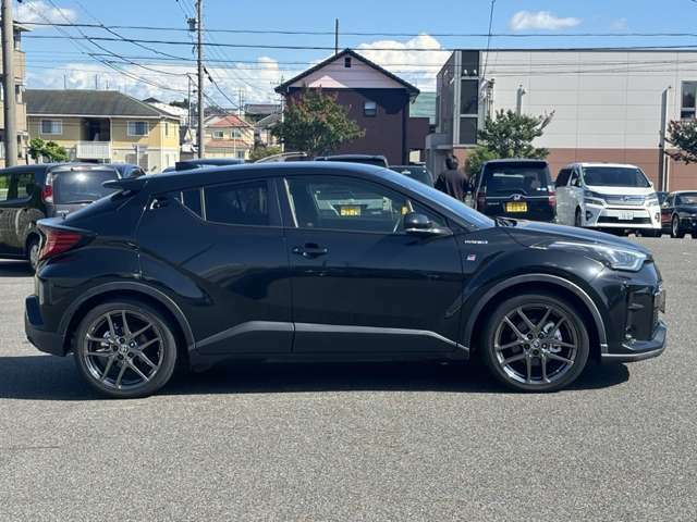 点検の際は、全車ディーラーでの細かい点検納車！！第三者の目でしっかりと安心もサポート♪