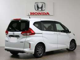 斜め後ろの画像です。