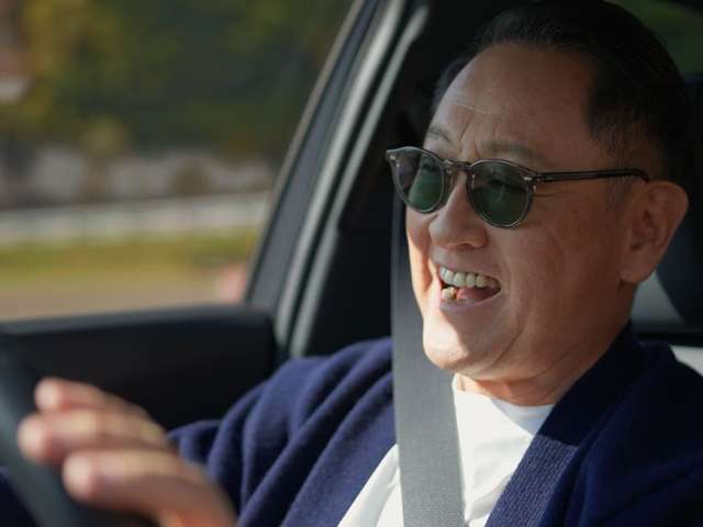 聞いていて楽しい音や匂い....このクルマは僕の相棒であり、友達なんだ。こいつと走っていると、笑顔になれるから。だからいつまでも、ずっとずっと運転していたいんだ！マスタードライバー豊田章男氏談話（Morizo）