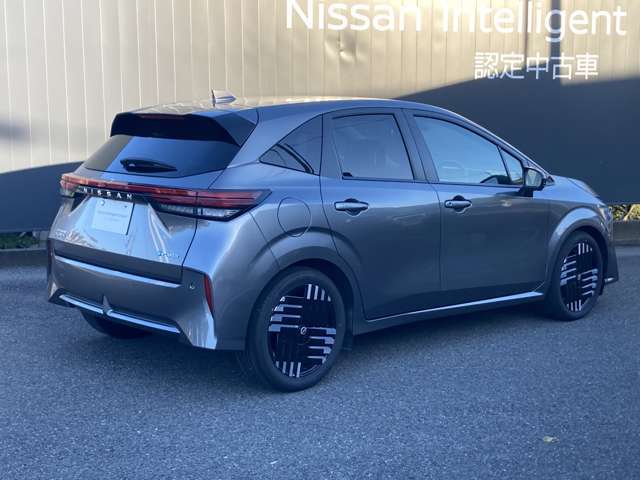 プライバシ-ガラスが装備されています。外を見るときは気にならずに、後方車両から車内が見えにくい設計です。