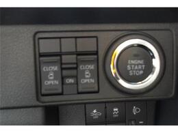 両側電動スライドドアなので乗り降りラクラク♪