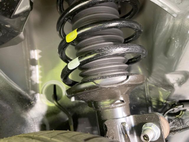 下回りの劣化予防の為の防錆加工の施工も承っております。降雪地域はもちろん、沿岸部にお住いの方や、趣味でマリン・ウィンタースポーツをされる方に大変好評いただいております。