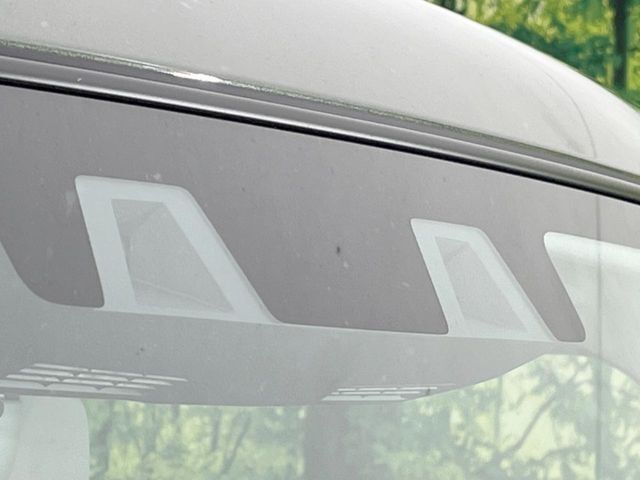 【スズキ　セーフティサポート】走行中に前方の車両等を認識し、衝突しそうな時は警報とブレーキで衝突回避と被害軽減をアシスト。より安全にドライブをお楽しみいただけます。