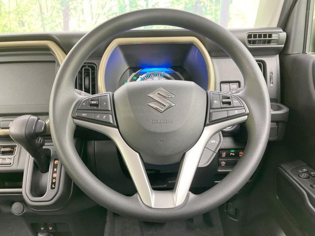 ステアリングも使用感が少なく、きれいな状態となっております♪