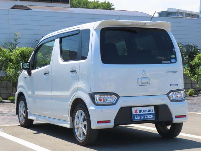 任意保険やJAFなどお車に関するサービス全般取り扱っております！すべてお任せください！