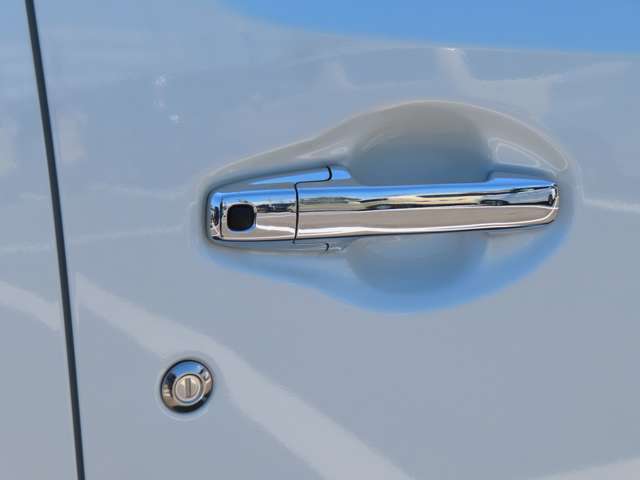 車両の状態や総額のお見積りなど、なんでもお問い合わせください♪