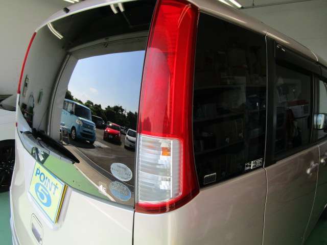 ★車両検索、有難うございます♪お問い合わせはポイント5亀山店専用フリーダイヤルまで（携帯可）♪三重県最大級のホンダディーラーネットワーク総展示台数1000台以上！買取・下取もお任せください♪