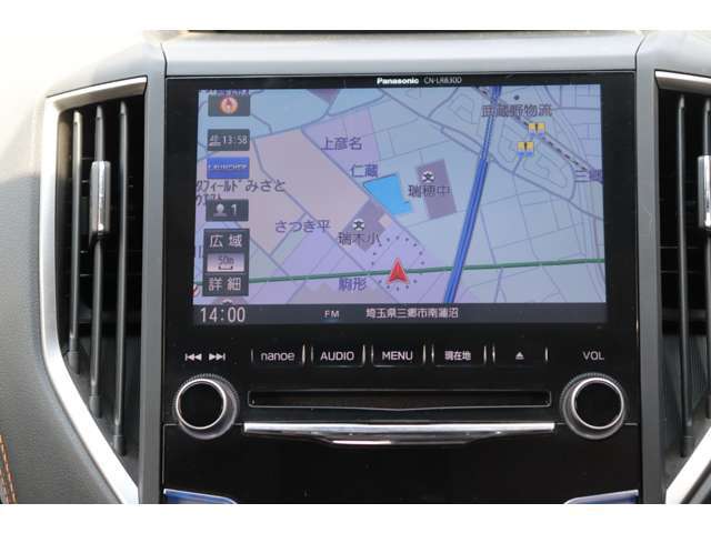 パナソニック8型ナビ＆TV（CN-LR830D)