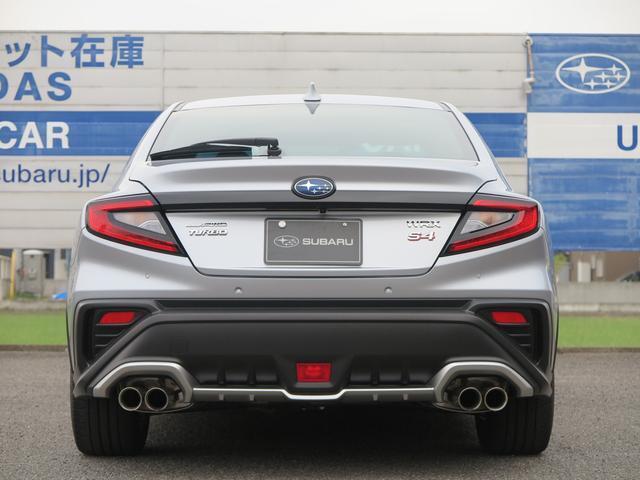 SUBARUではアイサイト搭載車限定のサービスなど、安心で愉しいカーライフのためのSUBARU自動車保険プラン「6 Stars Collection」をご用意しております。