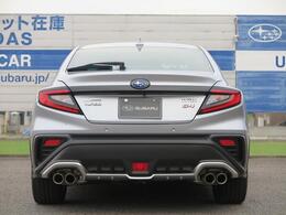 SUBARUではアイサイト搭載車限定のサービスなど、安心で愉しいカーライフのためのSUBARU自動車保険プラン「6 Stars Collection」をご用意しております。