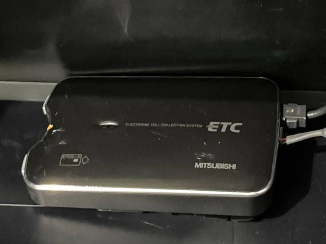 【ETC】高速道路の料金所をストレスなく通過！話題のスポットやサービスエリアに多い「スマートIC」利用時は必須のアイテムです。当店でセットアップを実施、ご納車当日からすぐにご利用いただけます！