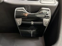 【ETC】高速道路の料金所をストレスなく通過！話題のスポットやサービスエリアに多い「スマートIC」利用時は必須のアイテムです。当店でセットアップを実施、ご納車当日からすぐにご利用いただけます！