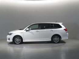 静粛性に優れた快適空間と静かな走りを実現。さらにEVモードではモーターのみでの走行でエンジン音や振動を感じさせない走りが楽しめます。