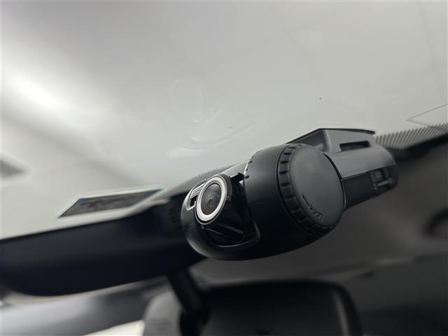 【付属品】このクルマ限定で使える装備品が付いています！使い方などはぜひ実際に店舗にお越しいただき、専門スタッフにお尋ねください！