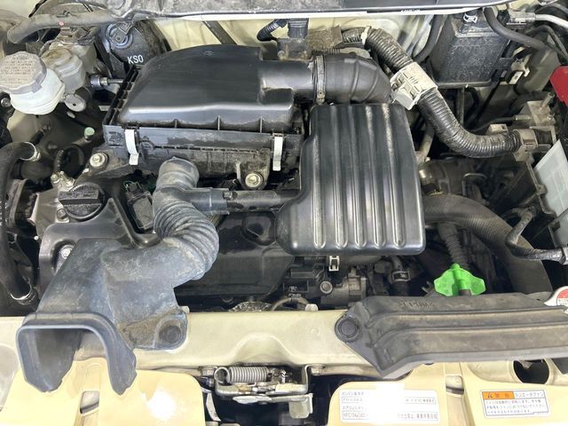 親切・丁寧な専門メカニックスタッフが応対！・車検・点検整備・事故等の修理などアフターサービスも安心。お車のカスタマイズもネクステージのサービススタッフまでご相談ください！