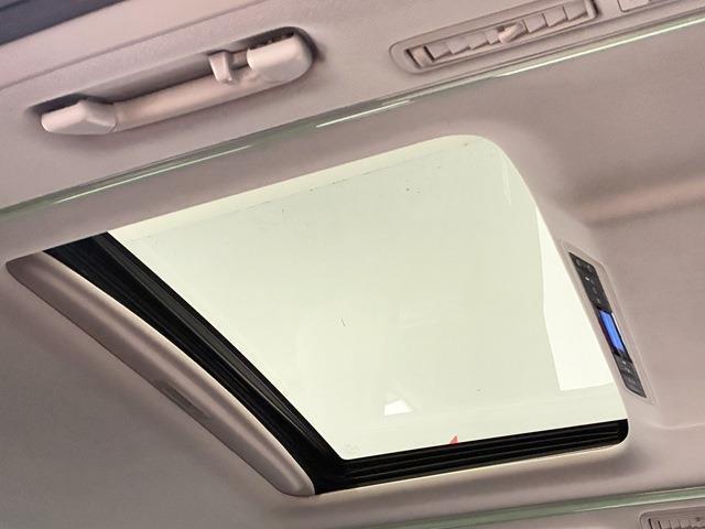 ◇数多く在る販売店の中から当店のお車をご覧いただき、ありがとうございます。お車についてのご質問やお見積りのご依頼、ご購入にあたってのご相談など何なりとお気軽にお問い合わせ下さい。