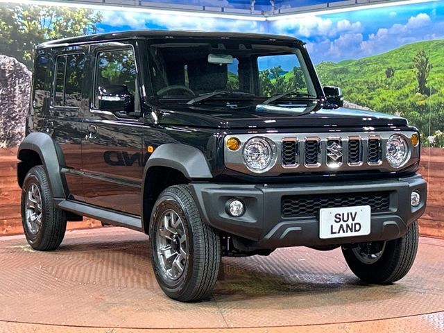 大好評のボディコーティング「弾スプラッシュコート」もご納車までに施工可能。通常のガラスコートと異なる、耐久年数6年の無機質ガラスコーティングが、ボディをキレイな状態に保ってくれます。