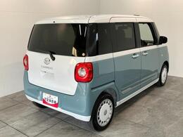 お客様にぴったりなおクルマをお選びいただけますように様々な展示車をご用意致しております！ダイハツの軽自動車だけではなく、他メーカー車やコンパクトカー・ミニバンなども数多く取り揃えております！