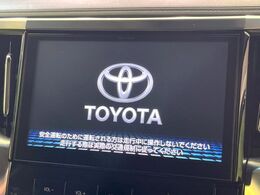 【大画面ナビ】人気の大型10インチナビを装備。存在感のある大画面はインパクト大！ナビ利用時のマップ表示は見やすく、テレビやDVDは臨場感がアップ！いつものドライブがグッと楽しくなります♪