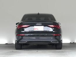 当店はアウディフォルクスワーゲンリテールジャパンの取扱車両でしたら、どちらの店舗のお車でもお取り寄せ可能です。