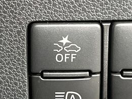 【スマートアシスト】走行中に前方の車両等を認識し、衝突しそうな時は警報とブレーキで衝突回避と被害軽減をアシスト。より安全にドライブをお楽しみいただけます。