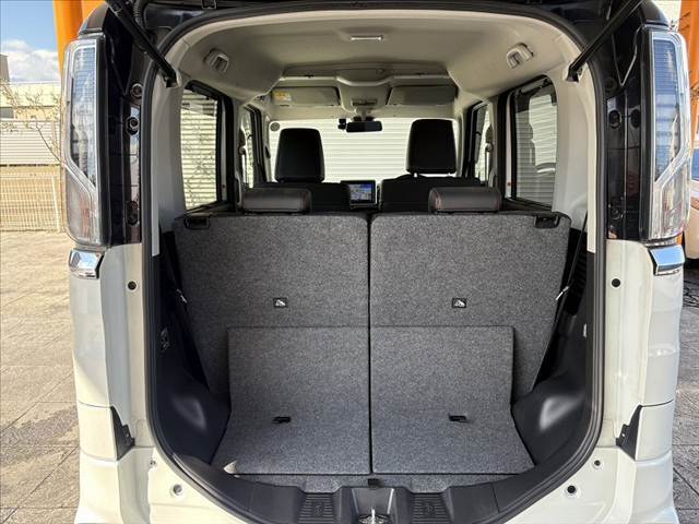 店頭ではBUDDICA PHOENIX（バディカフェニックス）のグッズ、キッズコーナーも完備、選べるフリードリンクを準備してお待ちしております♪無料査定いつでも実施中★予約いただくとスムーズです★