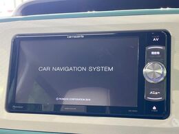【ナビゲーション】使いやすいナビで目的地までしっかり案内してくれます。各種オーディオ再生機能も充実しており、お車の運転がさらに楽しくなります！！