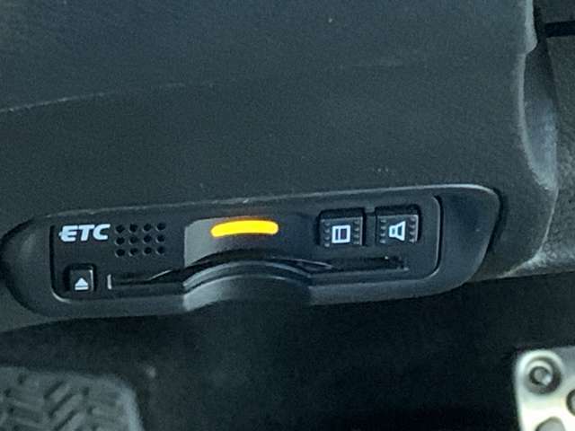 高速の料金所もラクラクのETC付き！スマートインターチェンジが増えておりますので必須の商品となっております！