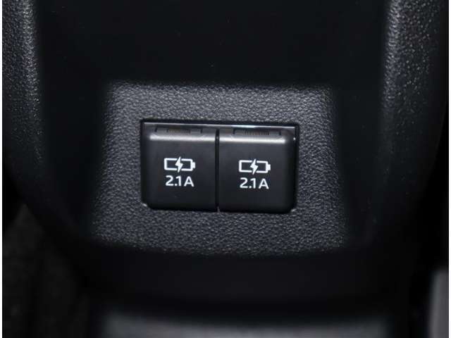 USB電源ソケットが有ります。