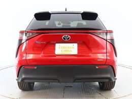 おひとり、恋人、ご友人、ご家族など、少人数でも大人数でもお出かけが楽しめます。この車で楽しいドライビングライフを送りましょう♪