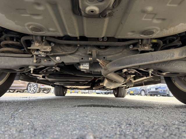 大型展示場に軽自動車、ハイブリッドカー、コンパクトカー、スポーツ、ミニバン、1BOXカー、SUVなどオールジャンル勢ぞろい♪新車・未使用車の販売もしております！まずはご相談・ご来店を！