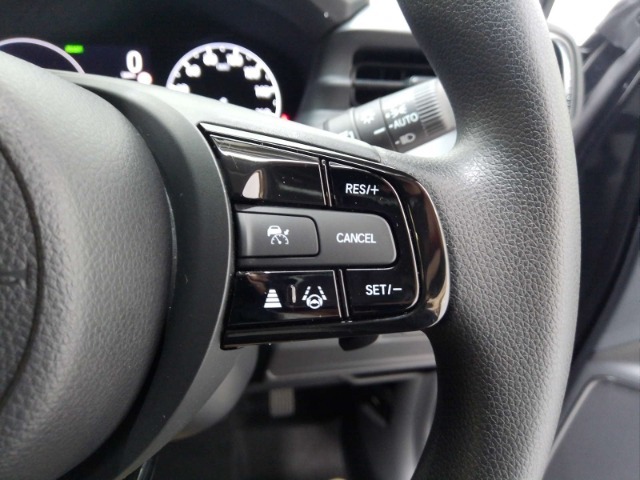 多彩な安心・快適機能を搭載した先進の安全運転支援システムのHonda　SENSINGを搭載しております。