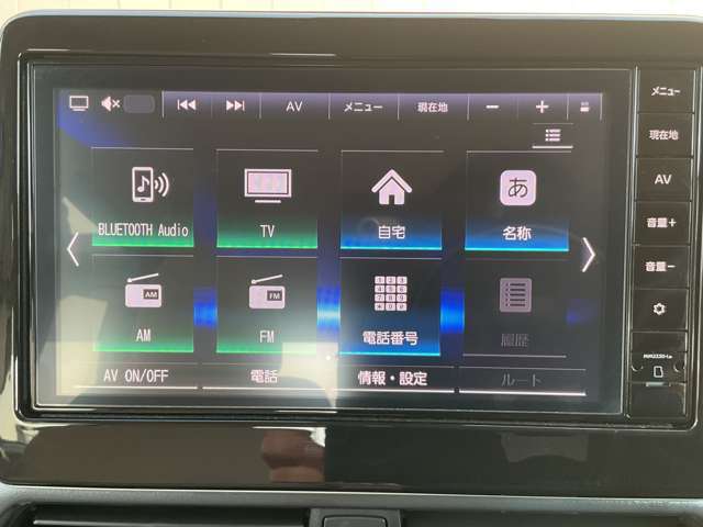 ナビゲーションは視覚的にもわかりやすいメニュー画面で入力が各種あり、モバイル等色々なオーディ機器にて音楽が楽しめます。