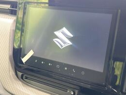 【純正ナビ】人気の純正ナビを装備。オーディオ機能も充実しており、Bluetooth接続すればお持ちのスマホやMP3プレイヤーの音楽を再生可能！毎日の運転がさらに楽しくなります！！