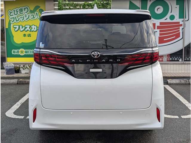 ☆旬な車が勢ぞろい！！☆中古車を安く買うならフレスカーにお電話を！！