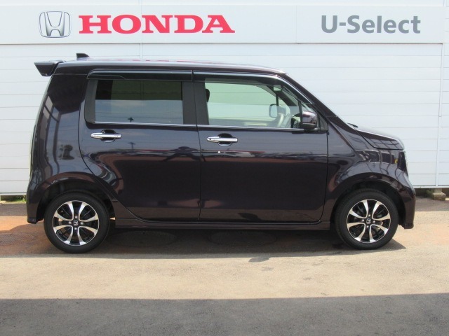 第3者機関によって車両状態証明書を発行しております。安心・信頼のお車です。