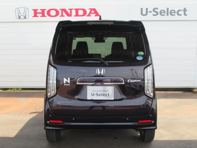 三条燕ICから車で3分。良質な中古車を取り揃えてお待ちしております。