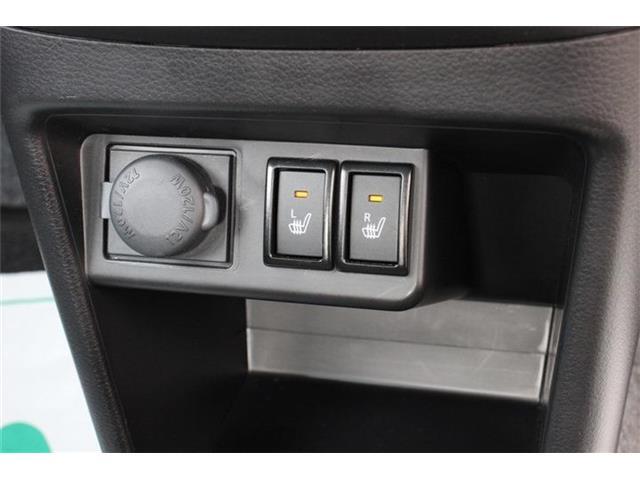 運転席/助手席シートヒーター付です。
