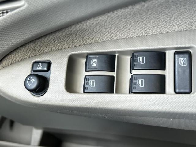 国産車から輸入車まで多様なお客様のニーズのお応えできるように、全国規模で豊富な在庫展開！車のことならWECARSへ！