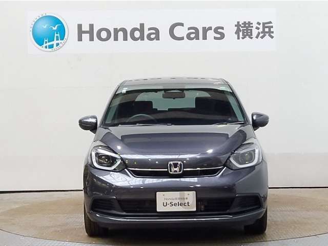 こちらのおクルマはメーカー保証期間内ですので新車一般保証特別保証を継承いたします（一般保証は新車登録月から3年間または走行60000kmまで、特別保証は新車登録月から5年間または100000kmまで）