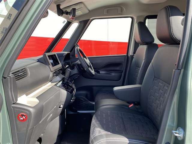 運転席＆助手席