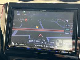 【純正ナビ】人気の純正ナビを装備しております。ナビの使いやすさはもちろん、オーディオ機能も充実！キャンプや旅行はもちろん、通勤や買い物など普段のドライブも楽しくなるはず♪