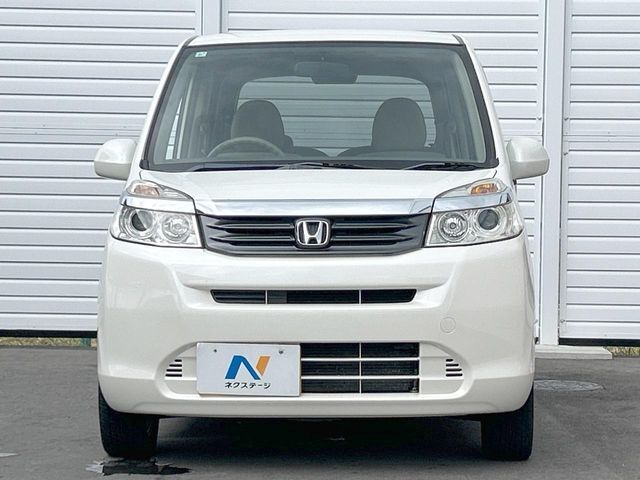 弊社では、全車『修復歴なし』のお車のみ取り扱っております。専任バイヤーによる厳選した仕入れの後、入庫後の車両チェックを行い、ネクステージが認定した高品質な中古車をご提供しております。