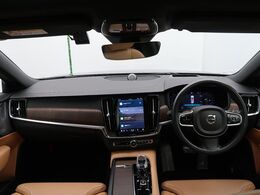 S90【B6　AWD　インスクリプション】純正エアサスペンション装着車両です！現行車では手に入らないディーラー販売ならではの1台です☆点検車検などすべてディーラーで行っております♪ぜひご覧ください！