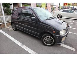 低走行です！72000km！これは価値有ります！人気黒！女性1オーナーカー！ターボ！スカッフプレート！タイミングチェーン式は部品交換不要です。アクセス多数！試乗できます！1台限定です！