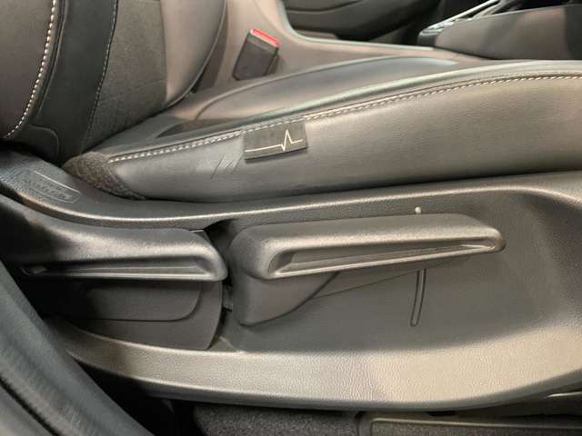 運転席のポジション変更可能！ご自身の運転しやすいポジションでの運転が可能です！